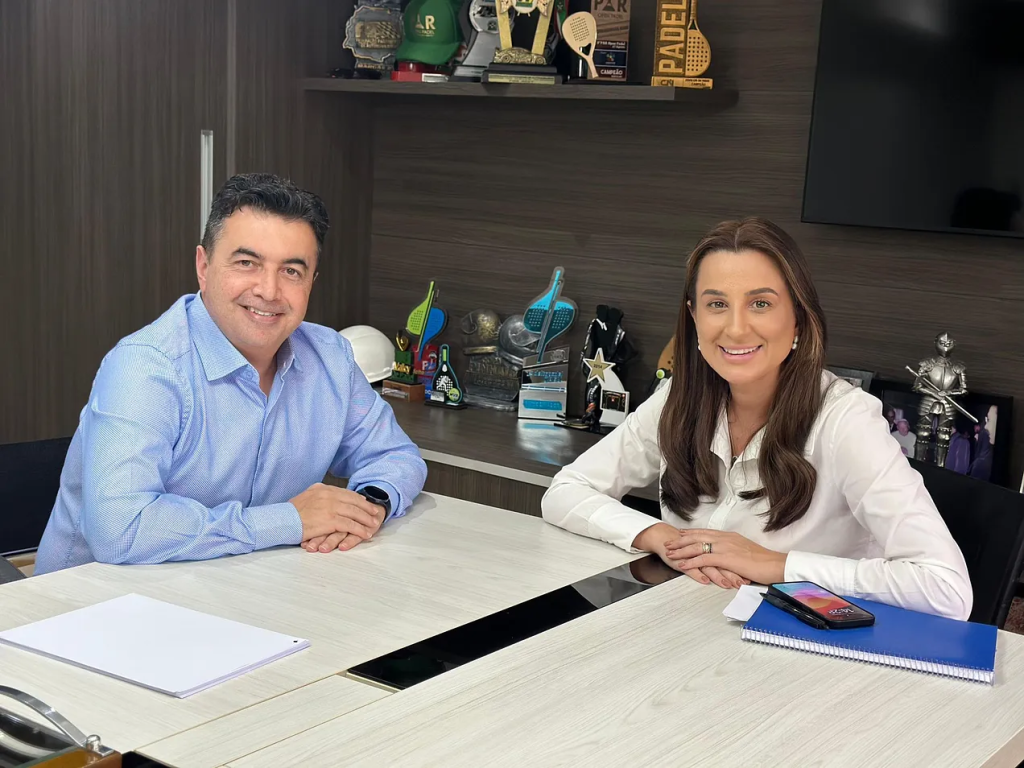 BC: Omar Tomalih pula do barco de Fabrício e vira ‘o cara do social’ no governo Juliana Pavan