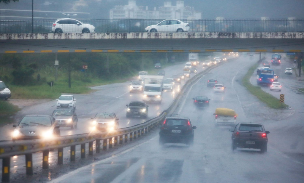 Alerta de Temporais em SC Neste Sábado (25)
