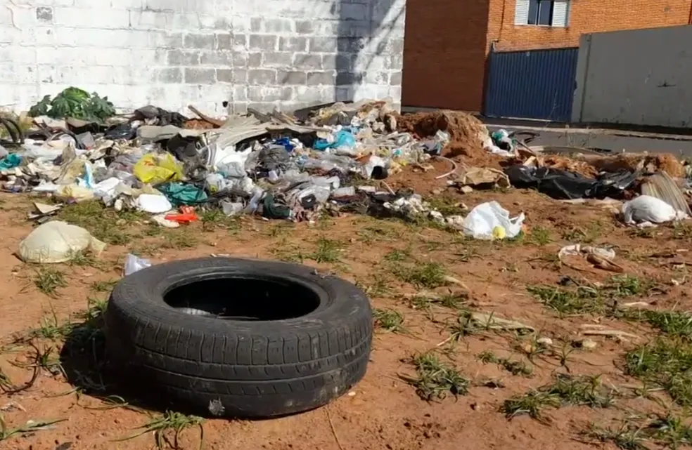 Camboriú intensifica fiscalização contra descarte irregular de lixo e entulho