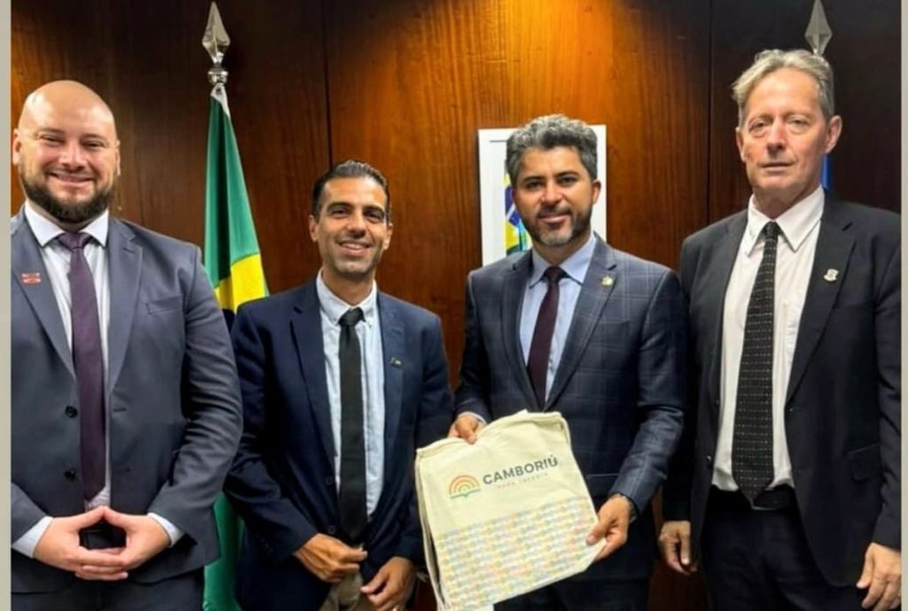 Camboriú marca presença no Encontro de Novos Prefeitos em Brasília