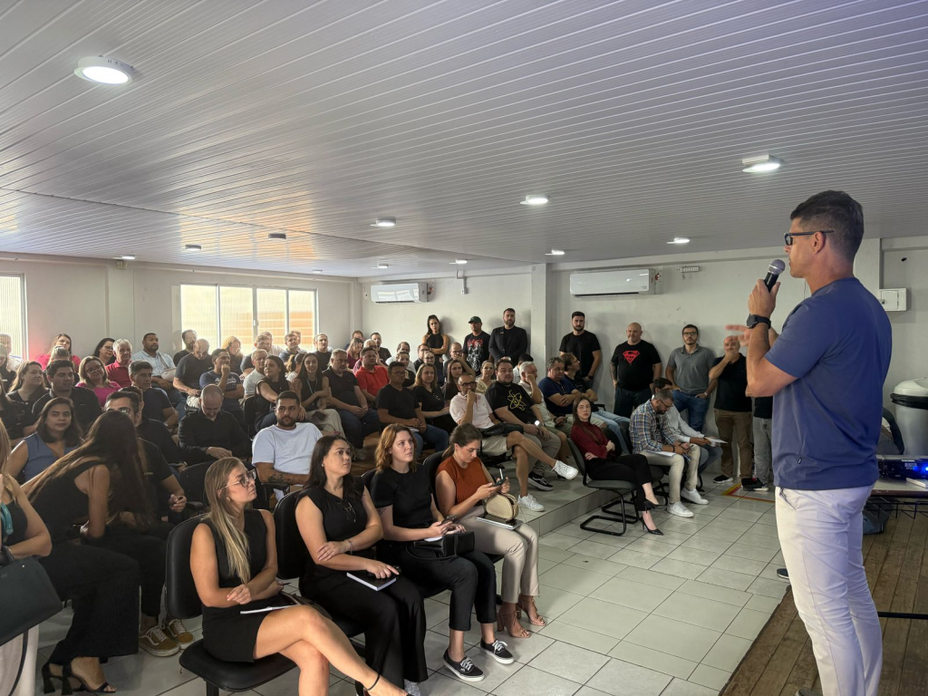 O que muda no Plano Diretor de Itapema? Profissionais do setor tiram dúvidas em reunião