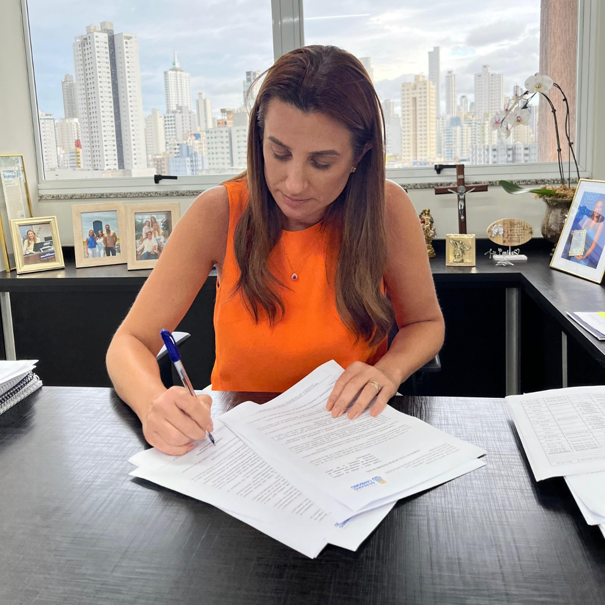 Prefeitura de BC adota medidas para cortar gastos públicos