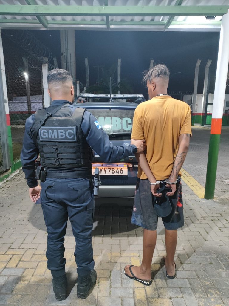 Foragido com dois mandados de prisão é preso pela GM em Balneário Camboriú