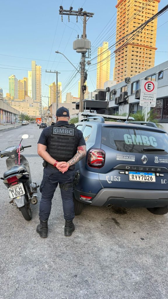 Guarda Municipal de Balneário Camboriú recupera duas motos furtadas