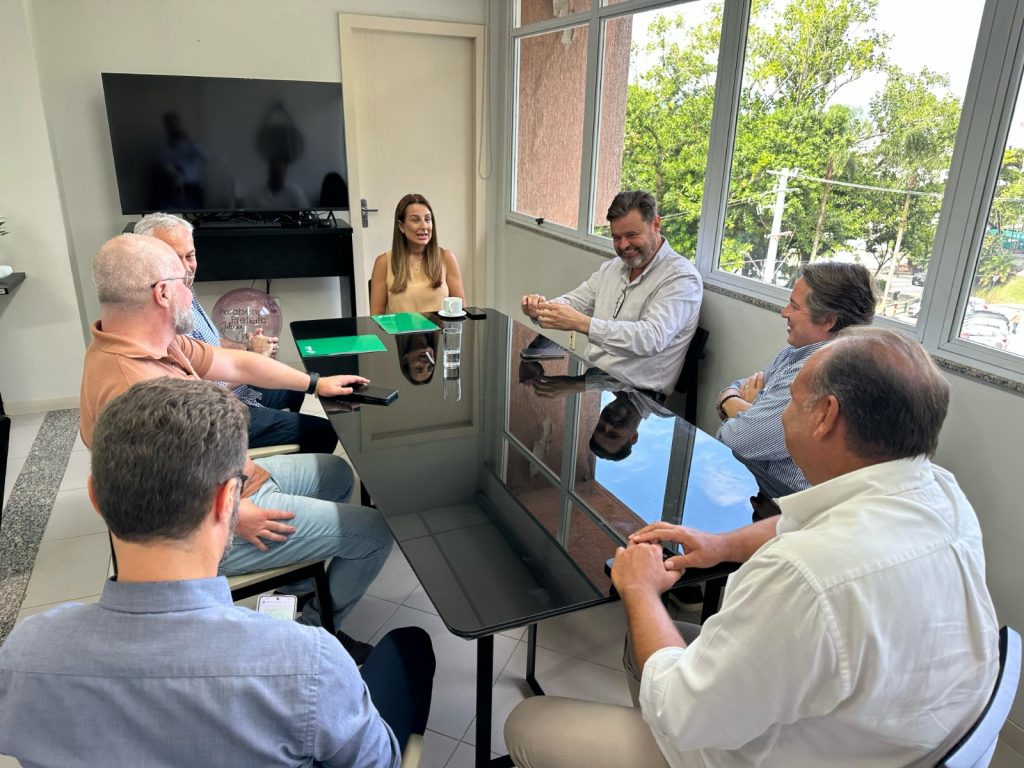 Balneário Camboriú firma parceria para atrair investimentos com BRDE e BC Investimentos