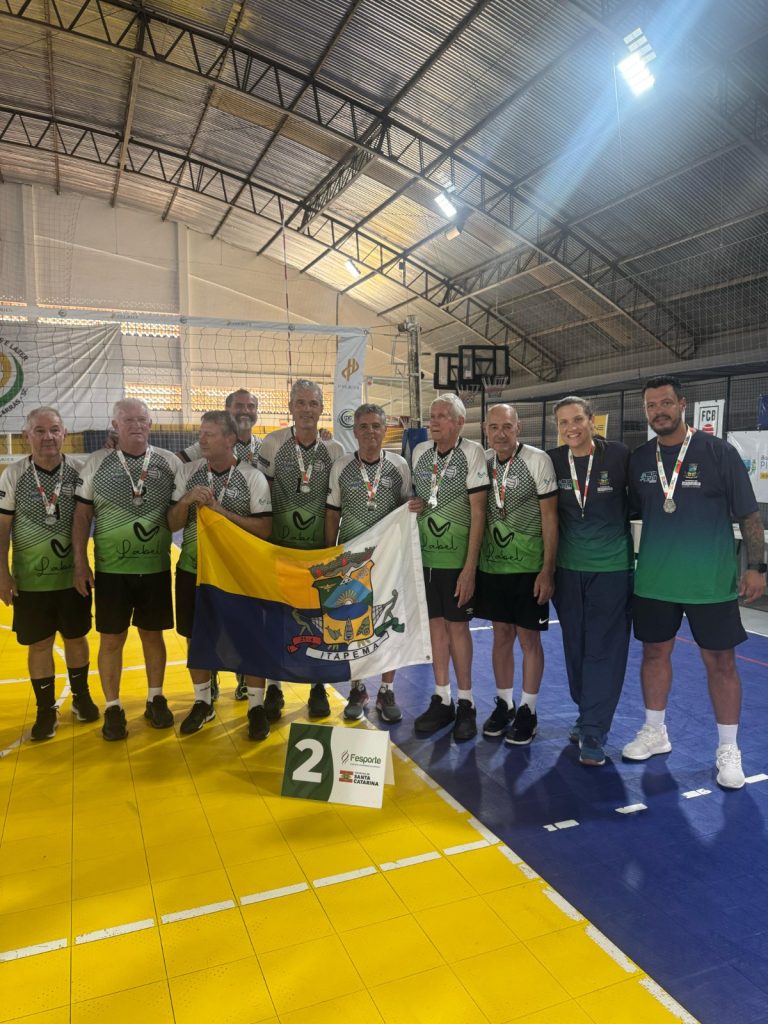 Estreia com medalha! Itapema é vice no vôlei adaptado dos JASTI