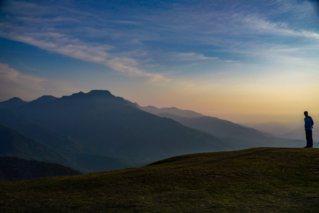 Friozinho de outono chega a Santa Catarina com geada e ventos de até 80 km/h