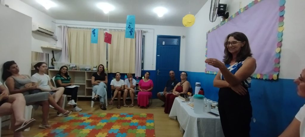 Itajaí lança projeto para inclusão de crianças autistas na educação infantil