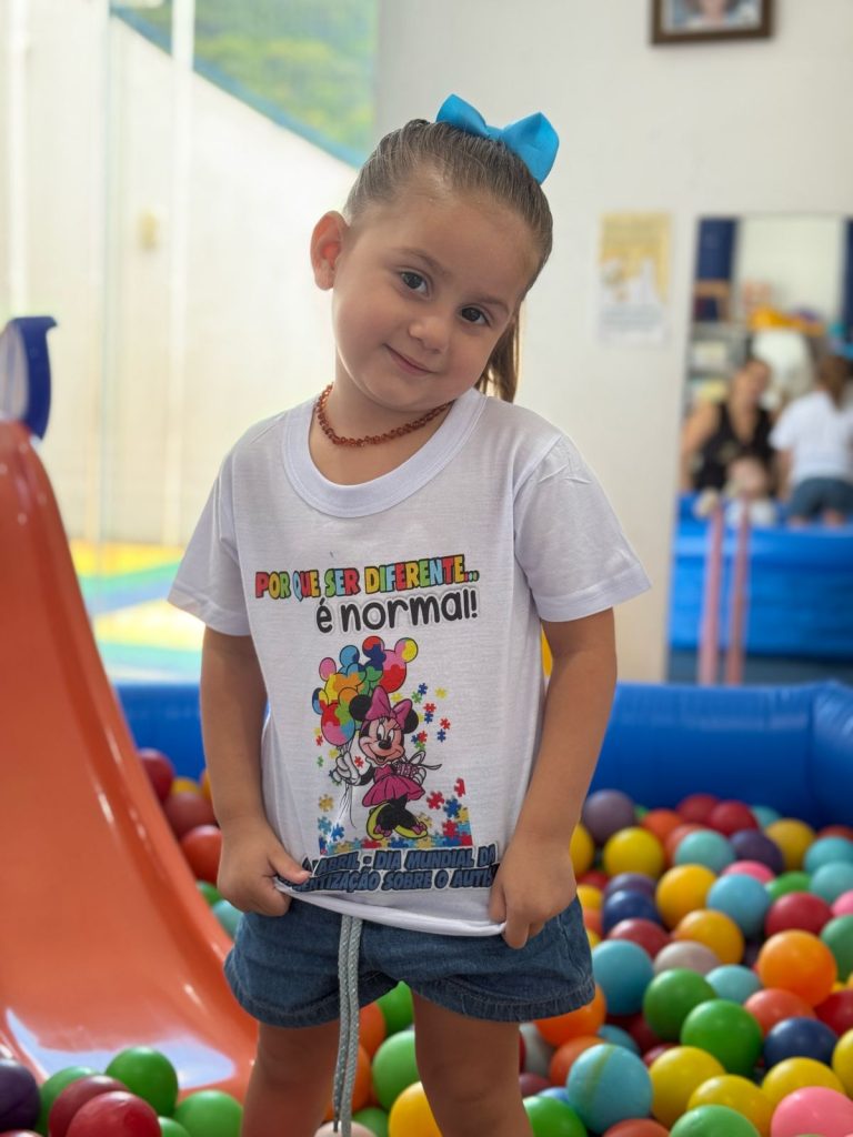 Itapema veste azul e mobiliza escolas no Dia Mundial do Autismo