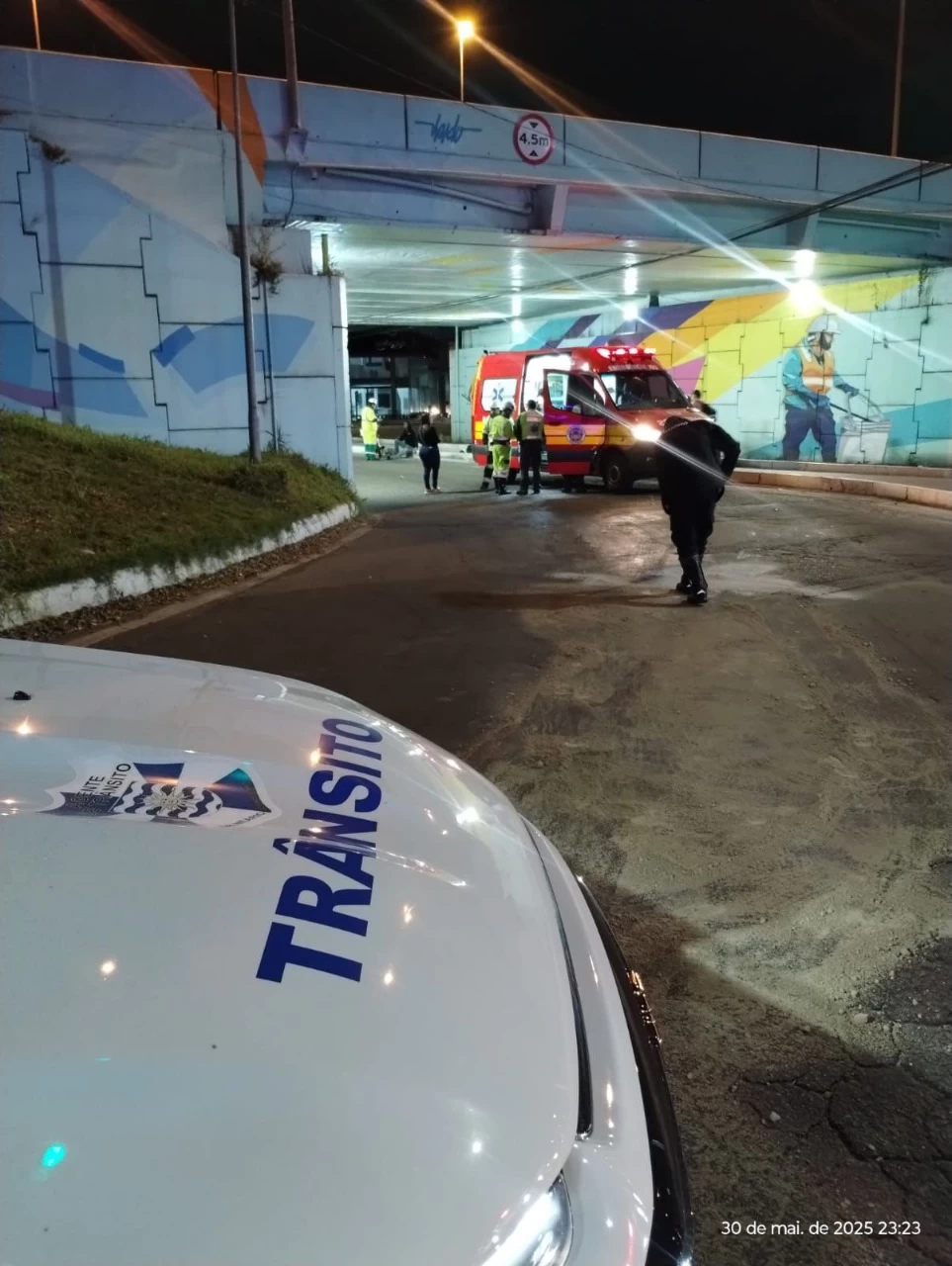 Acidentes próximo ao viaduto da Marginal com a Rua 2500, em Balneário Camboriú