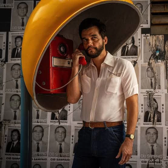 Filme brasileiro "O Agente Secreto" ganha prêmio em Cannes