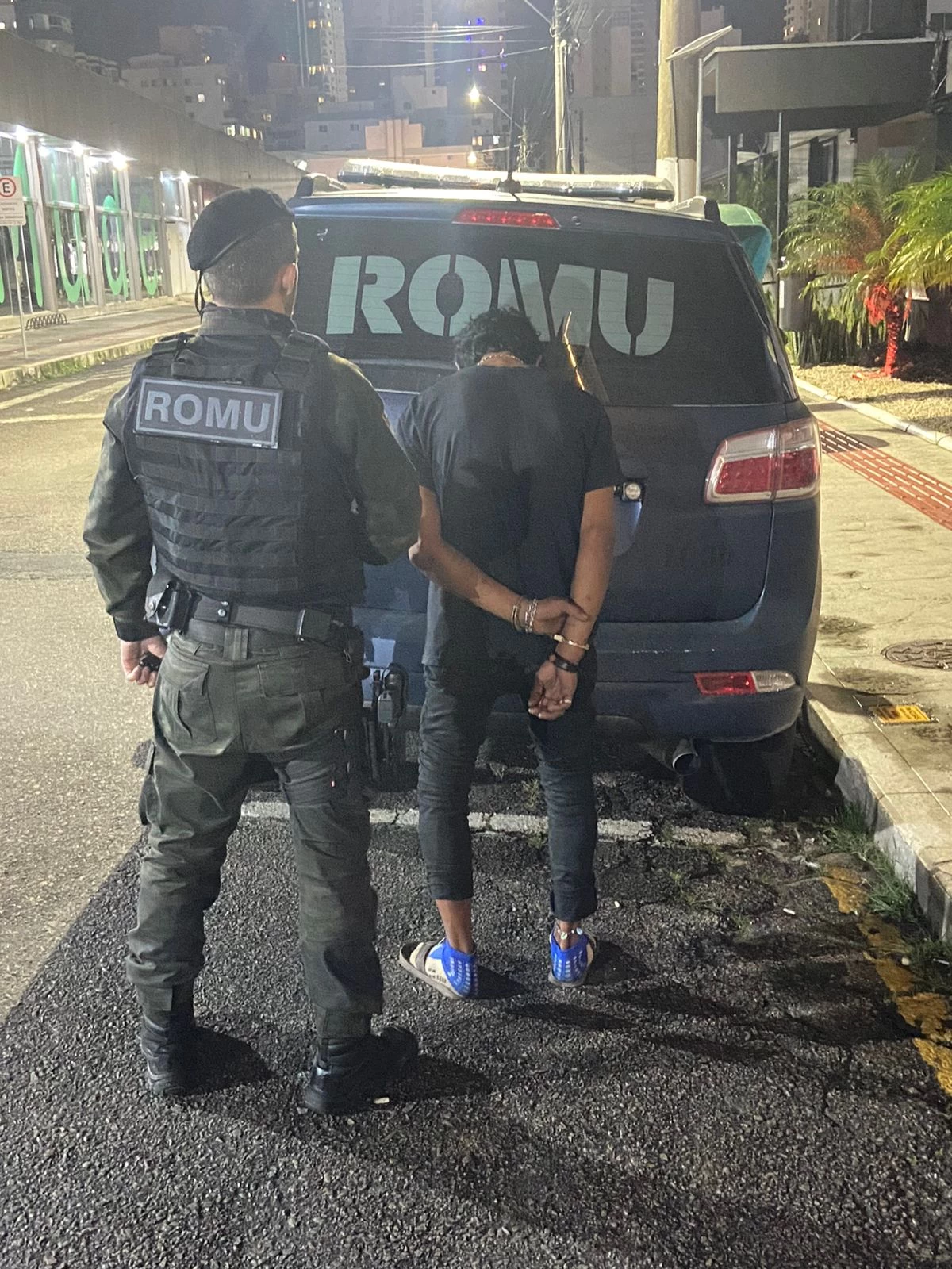 Foragido por roubo é preso pela Guarda Municipal de Balneário Camboriú