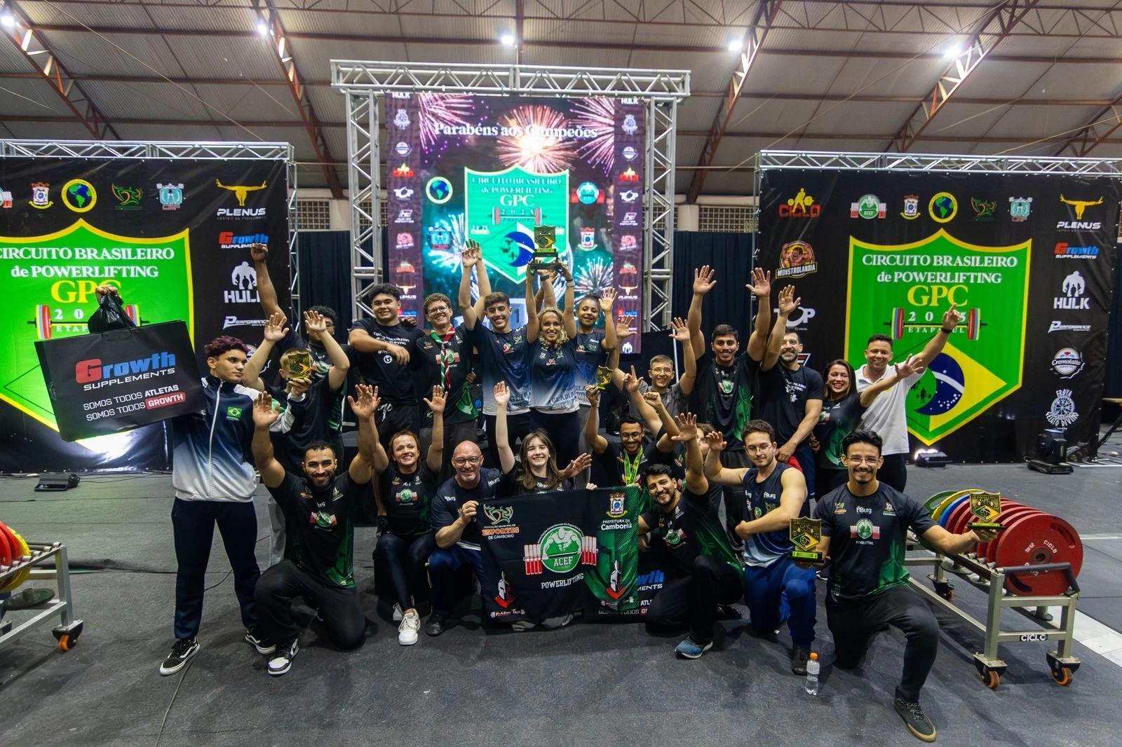 Gladiators Team conquista 2º lugar geral em competição nacional e faz história para Camboriú