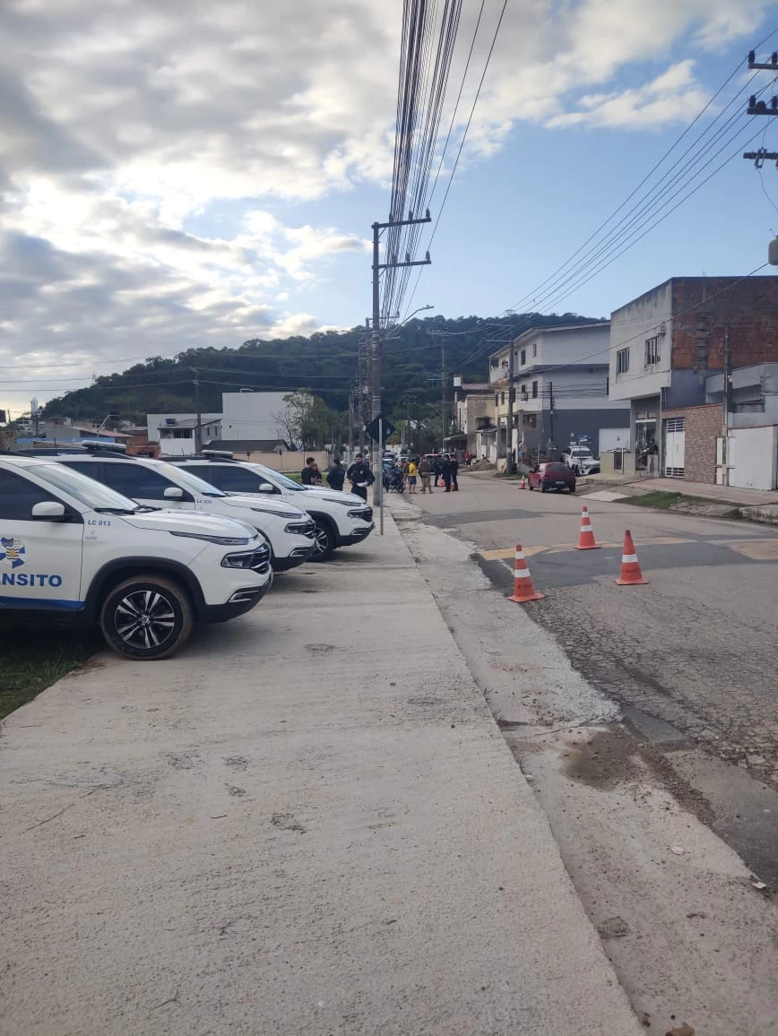 Guarda Municipal e Agentes de Trânsito realizam fiscalização preventiva no Bairro Nova Esperança, Balneário Camboriú