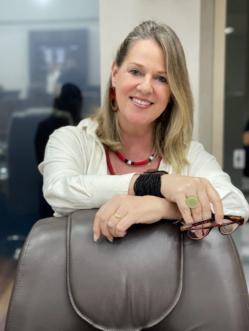 Vereadora Ciça Müller aprova lei que proíbe agressores de crianças ou mulheres de ocupar cargos públicos em BC