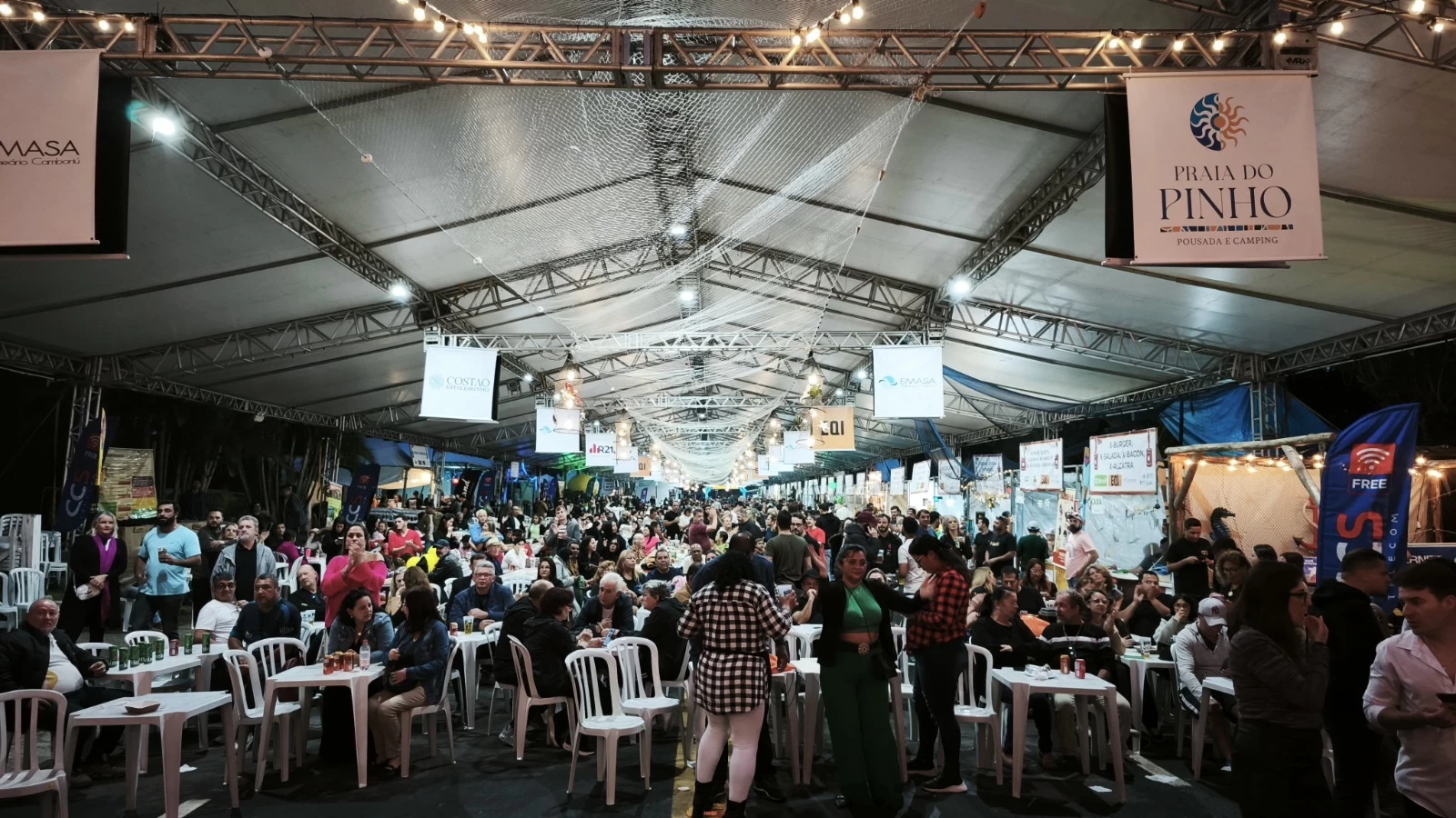 6ª Festa Raízes de Taquaras reúne mais de 50 mil pessoas em Balneário Camboriú