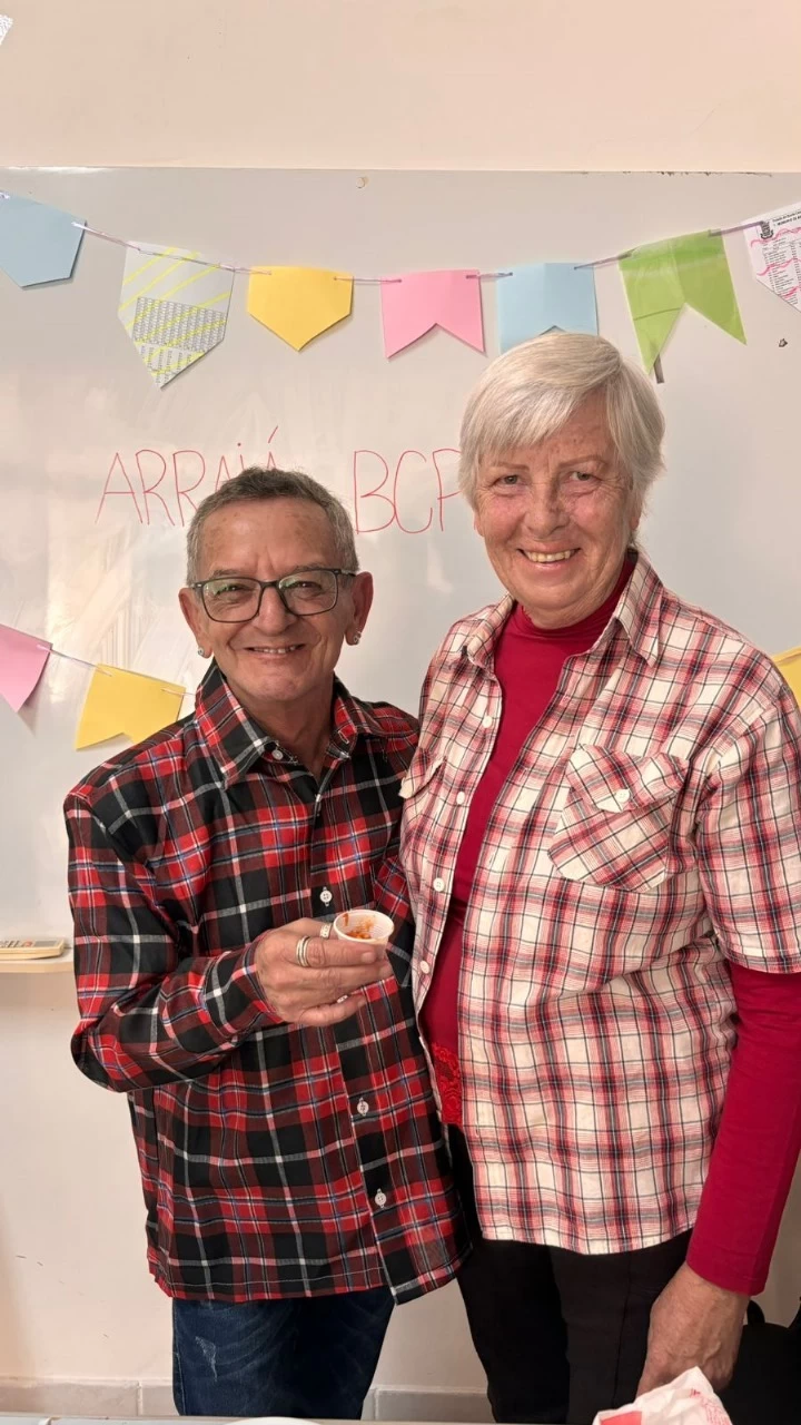 BCPrevi promove encontro temático com aposentados da oficina de artesanato