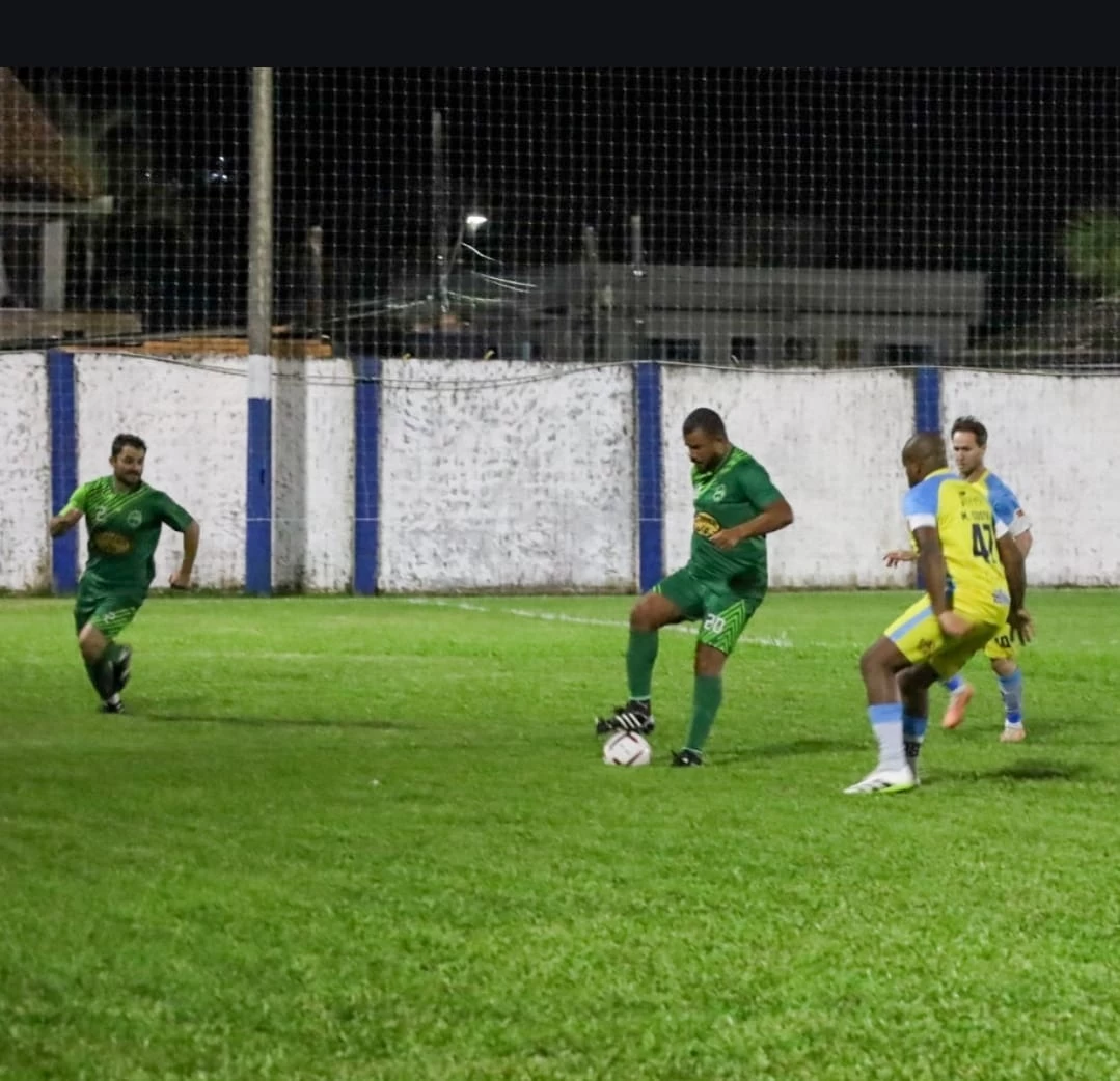 Campeonato de Futebol Veterano define quartas de final em Balneário Camboriú