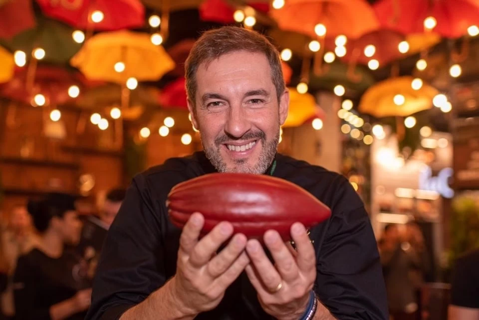 Funcionários e franqueados da Cacau Show relatam ambiente tóxico e práticas incomuns na sede da empresa