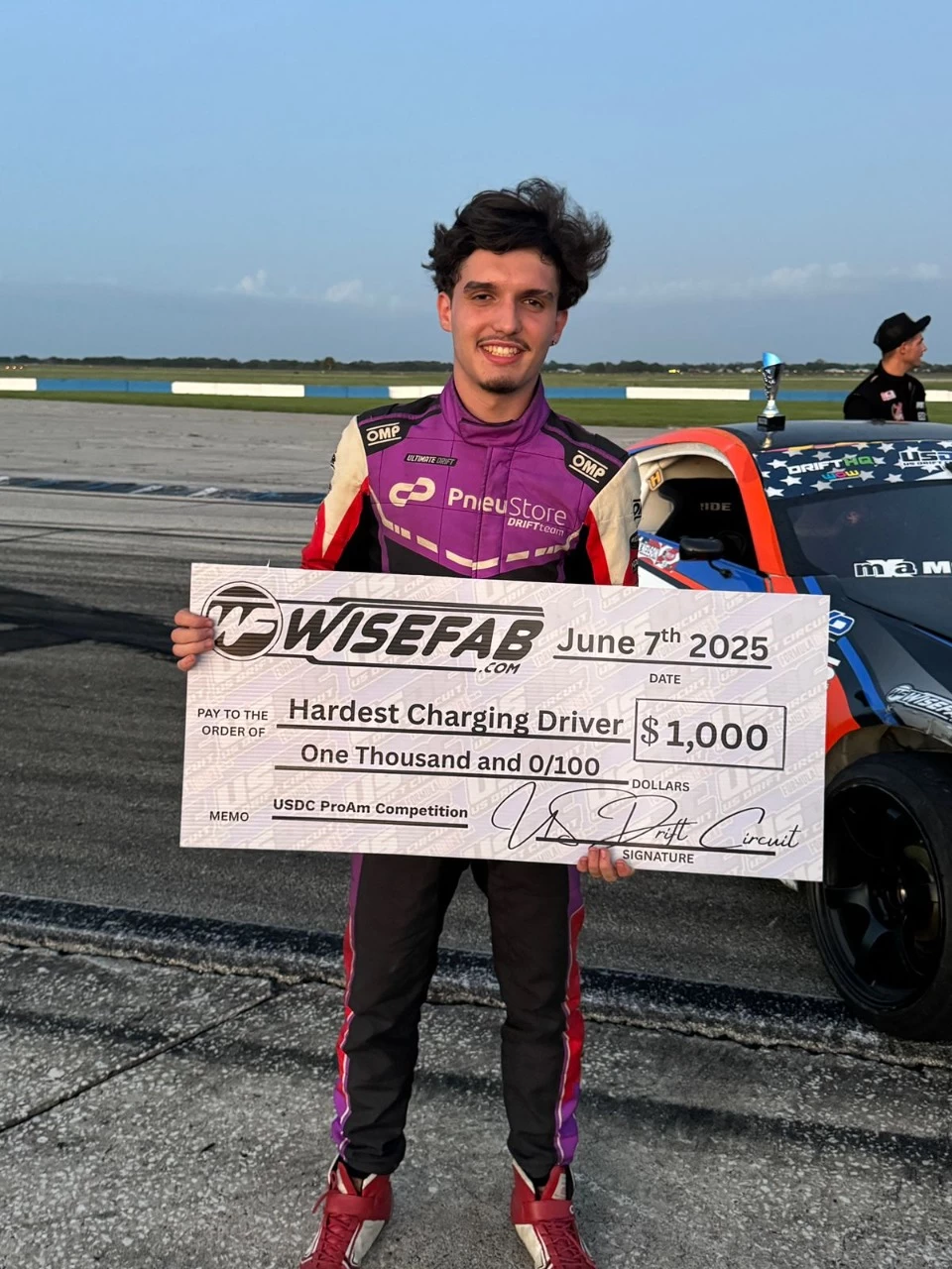 Piloto catarinense Juninho brilha na Fórmula Drift PRO-AM e leva prêmio de melhor do dia
