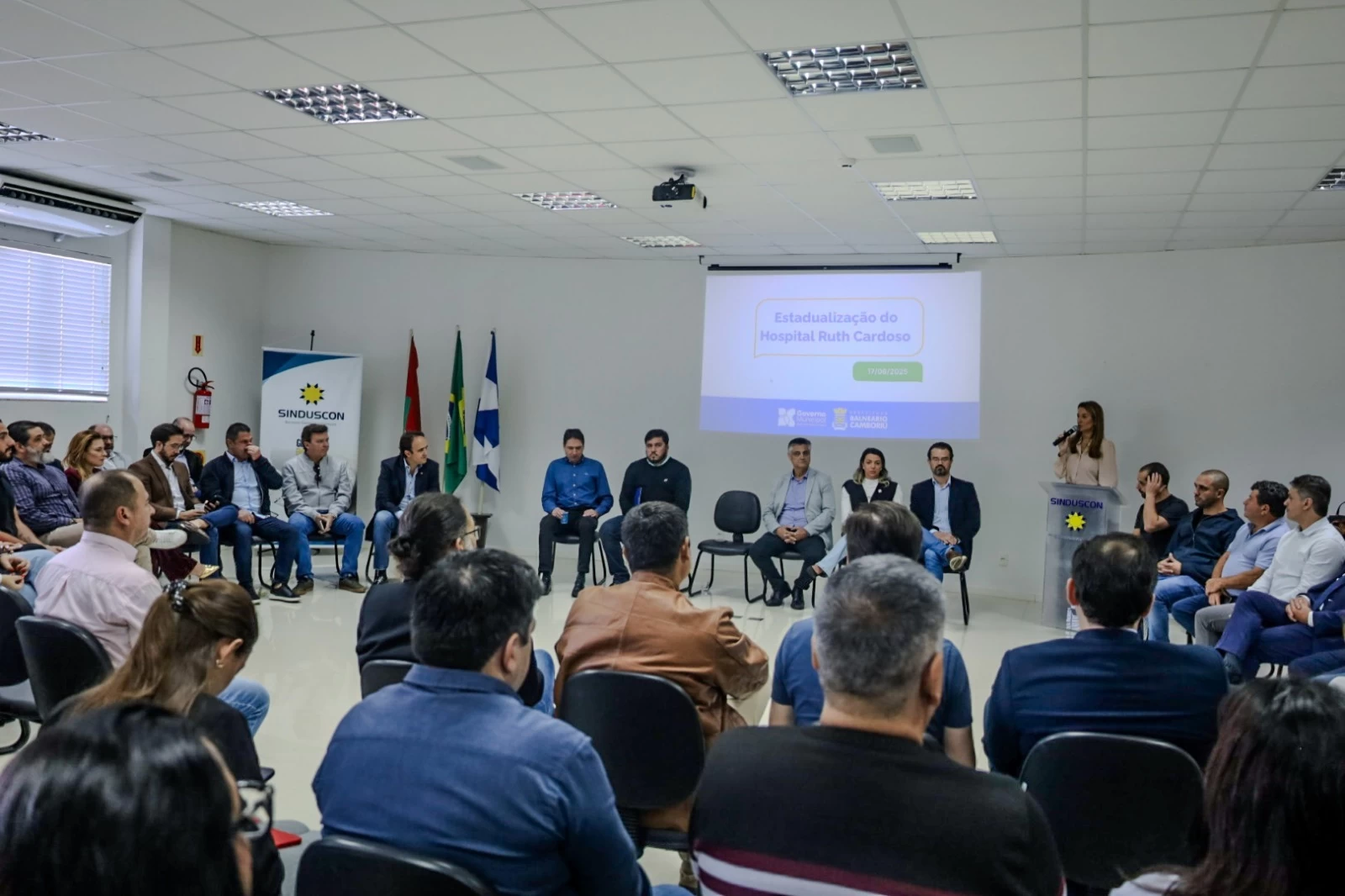 Processo de estadualização do HMRC é apresentado à sociedade civil organizada em Balneário Camboriú