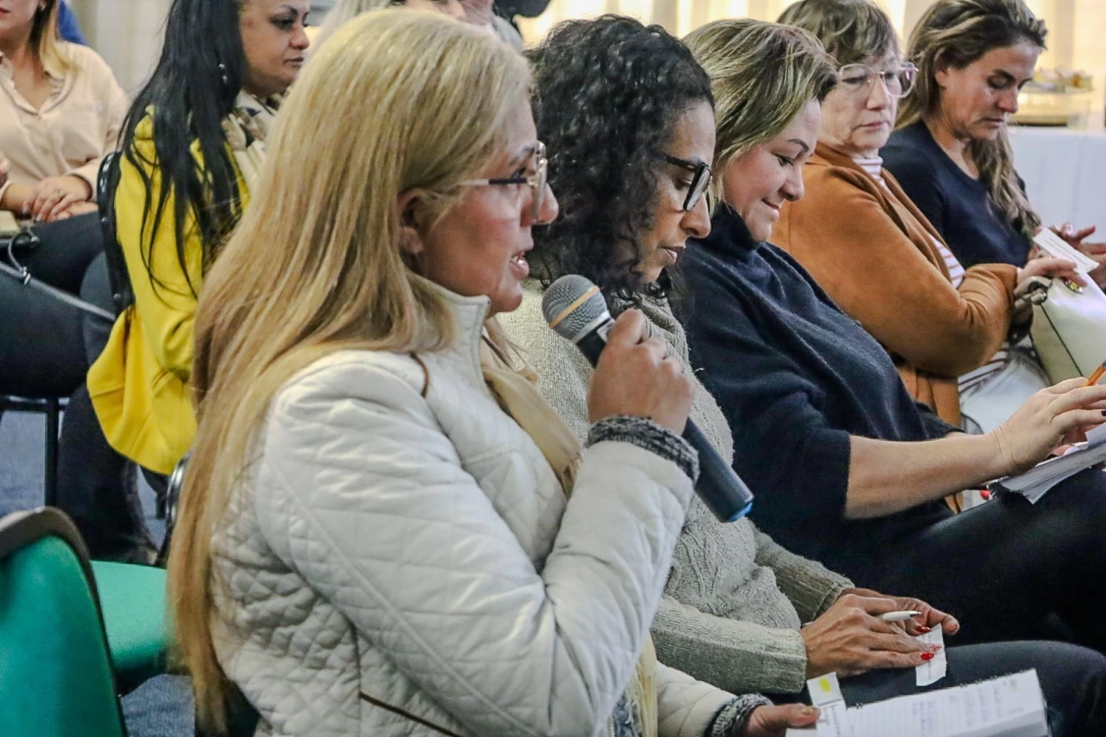 Profissionais da Educação de Balneário Camboriú participam de palestra sobre autoridade na gestão escolar