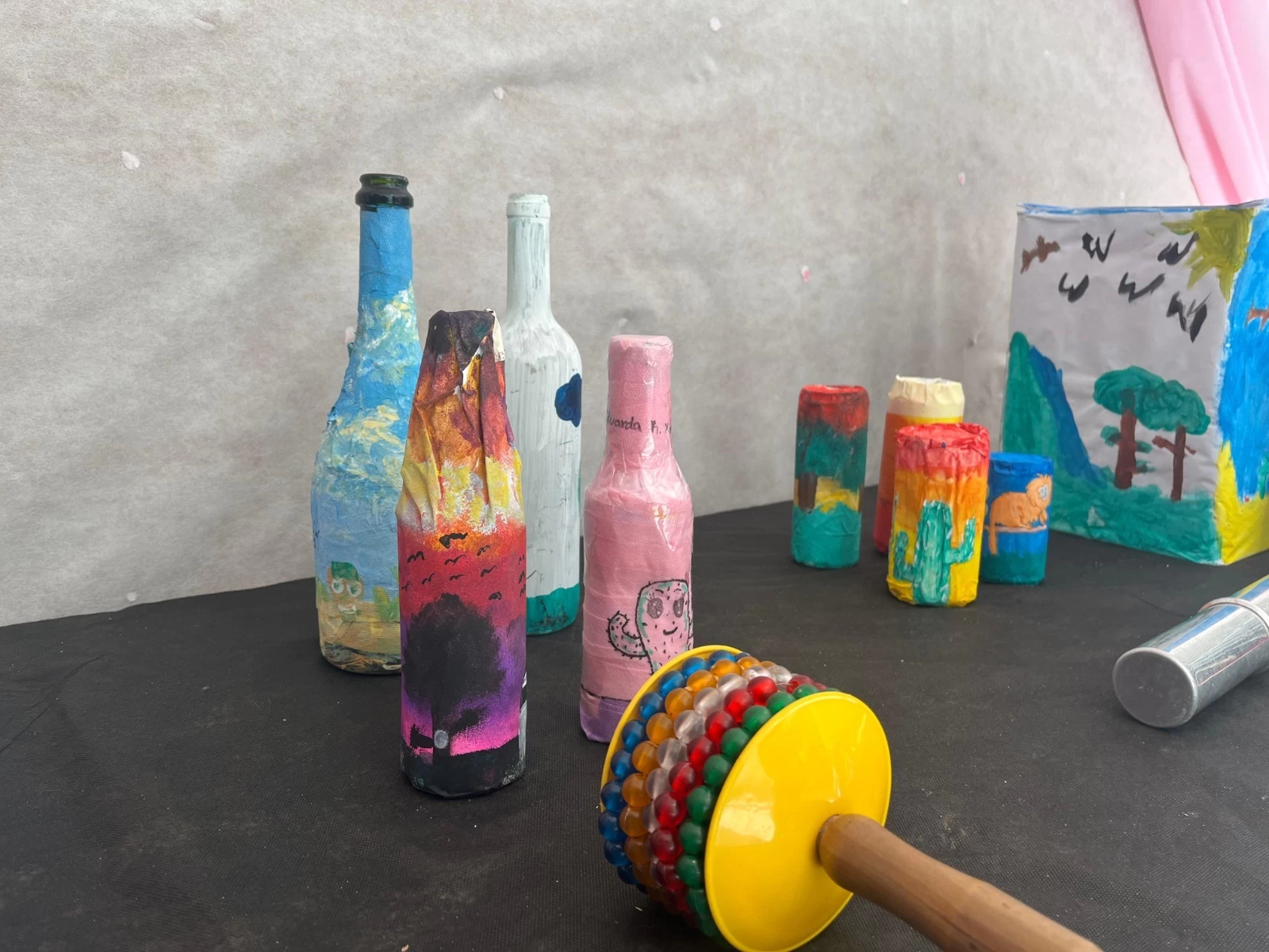 Projeto ambiental transforma sucata em instrumentos musicais no CEM Ariribá