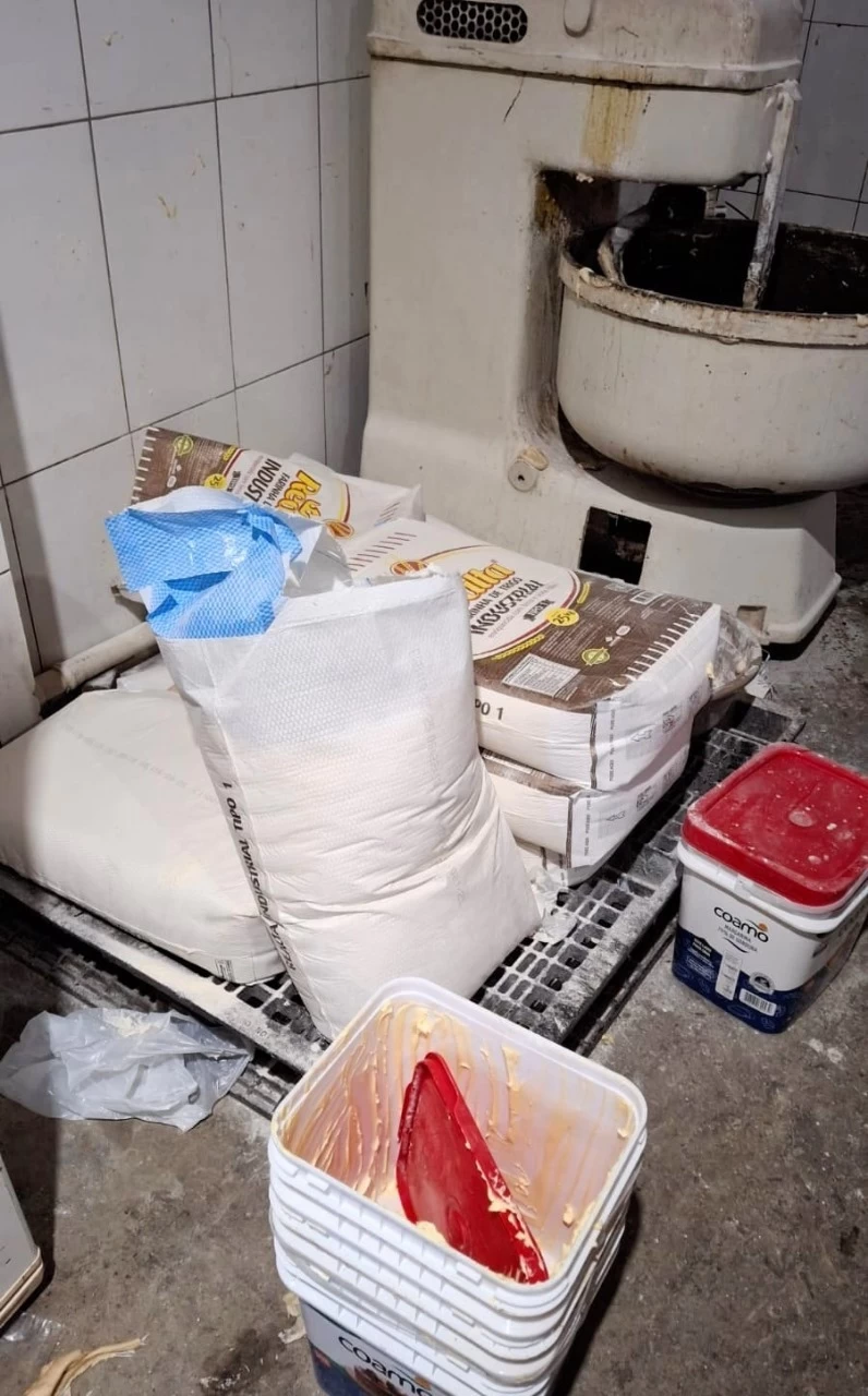 Vigilância Sanitária interdita fábrica clandestina de pizzas no Monte Alegre em Camboriú