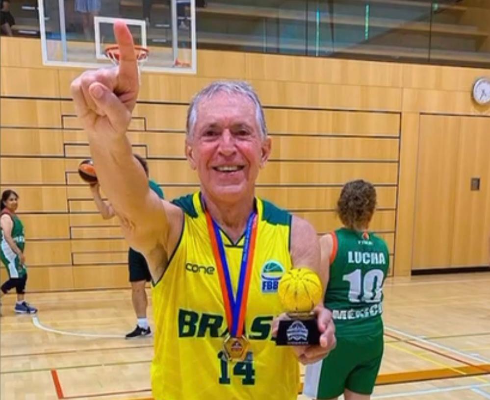 Atleta de Balneário Camboriú é ouro no Campeonato Mundial de Maxibasketball