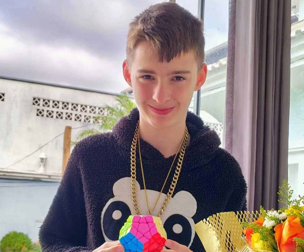 Com apenas 13 anos, Nicolas Hafner de Balneário Camboriú estará no quadro Pequenos Gênios do Domingão com Huck