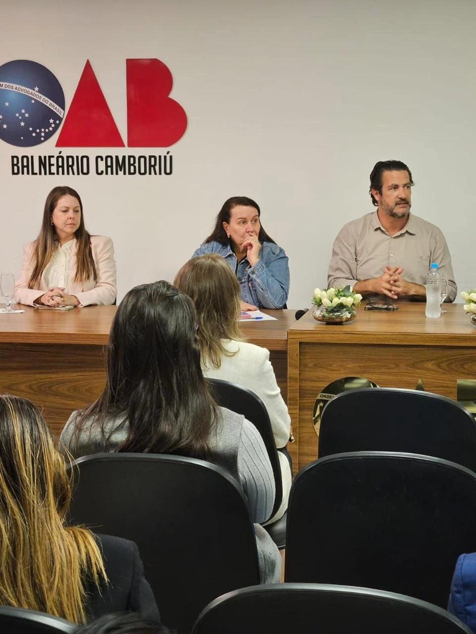 SPI e OAB recebem novos advogados em Balneário Camboriú