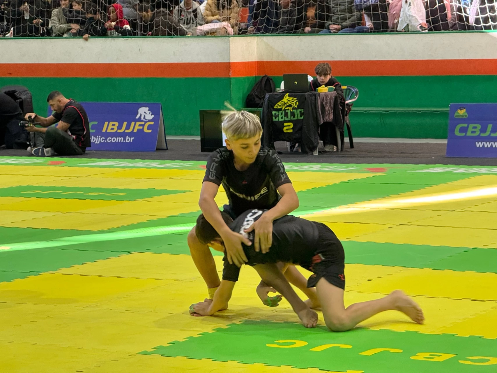 World Jiu Jitsu reúne 1.500 atletas em Camboriú e movimenta economia local