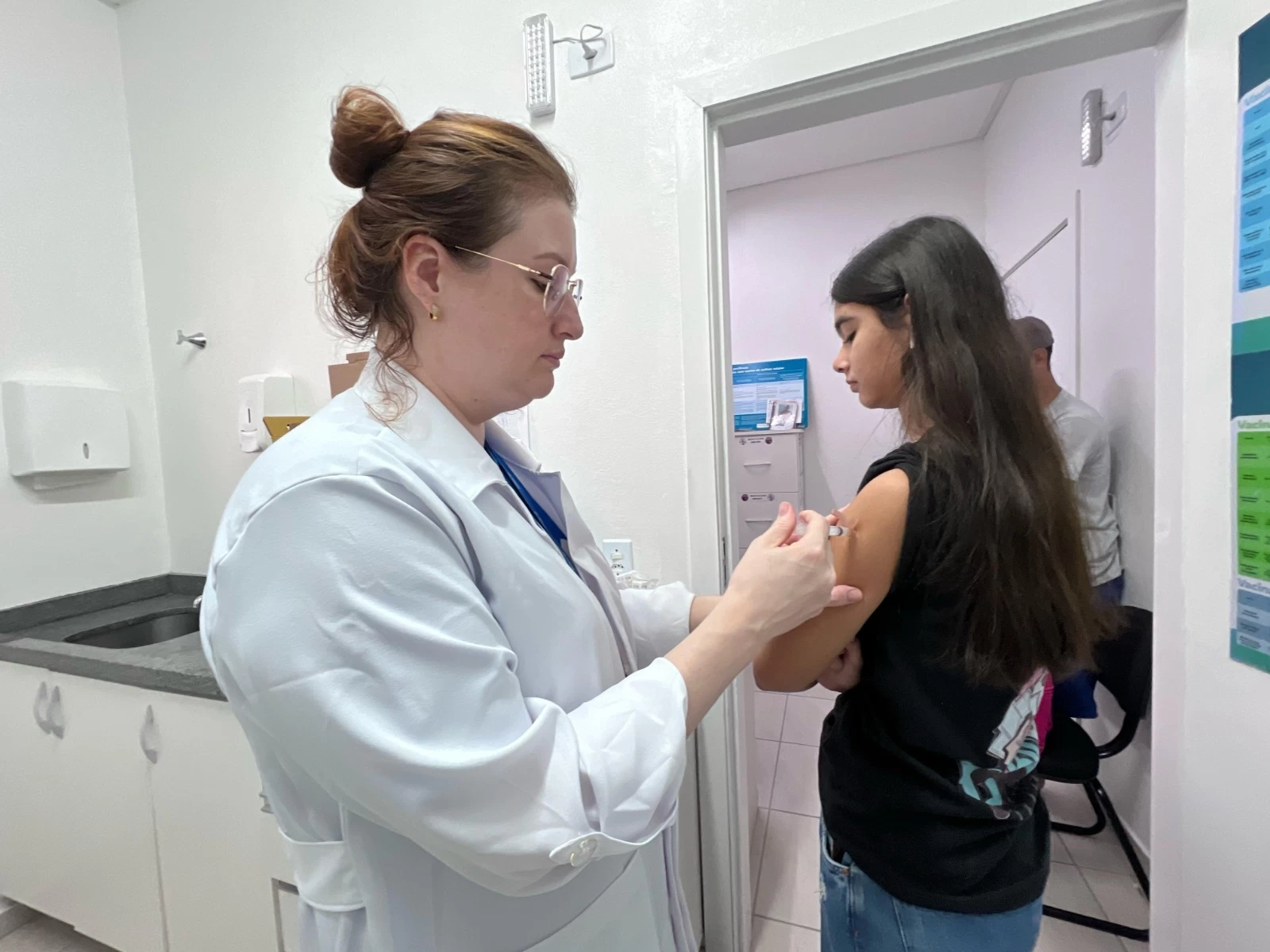 Balneário Camboriú inicia aplicação da segunda dose da vacina contra a dengue