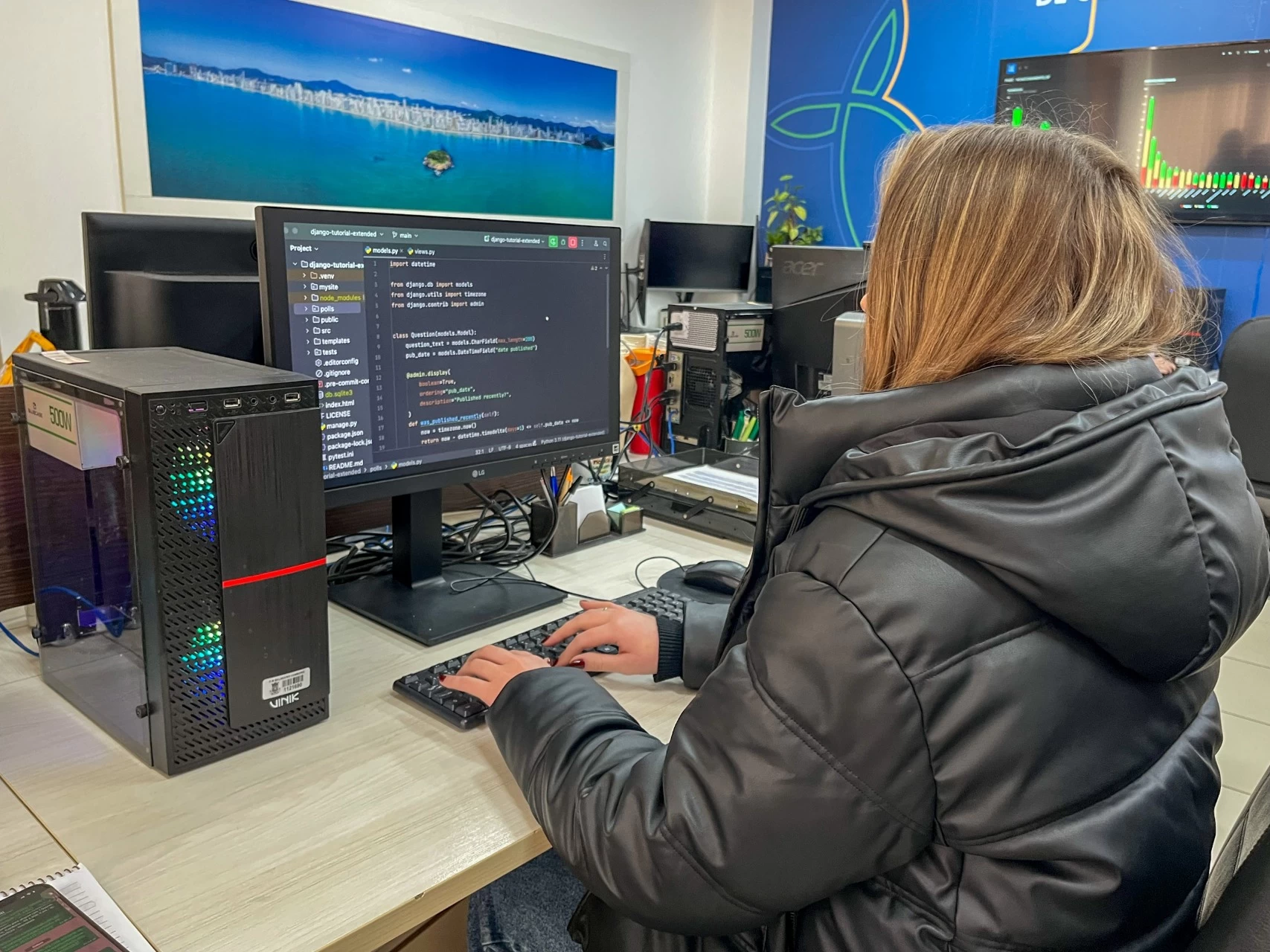 Balneário Camboriú oferece curso gratuito de programação para mulheres