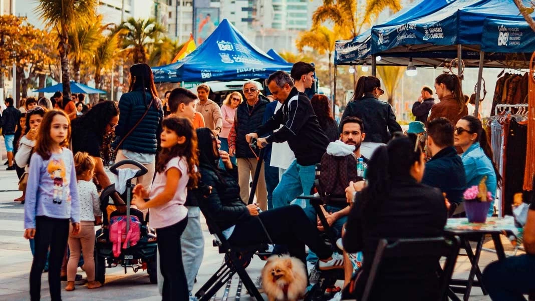 BC: Feira na Avenida Atlântica pode sair do papel antes do verão