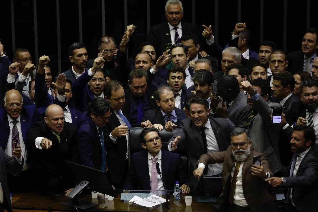 Entenda por que o Congresso virou palco de protestos e como está a situação nesta quinta-feira