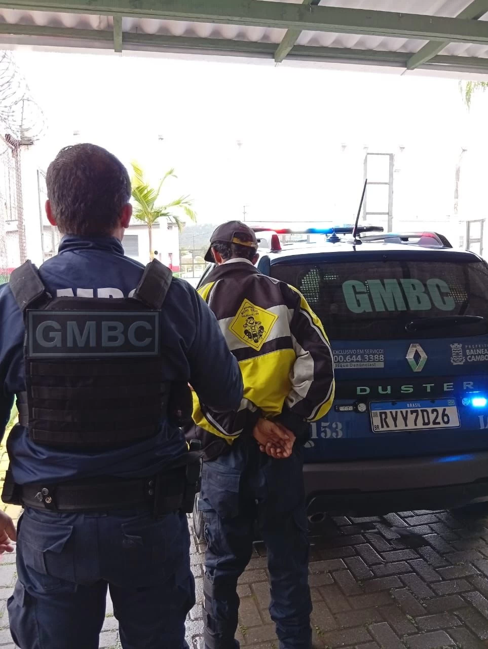 Foragido por homicídio é preso pela Guarda Municipal em Balneário Camboriú