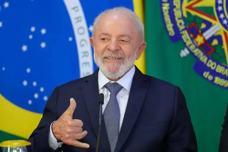 Lula anuncia que convidará Trump pessoalmente para COP-30
