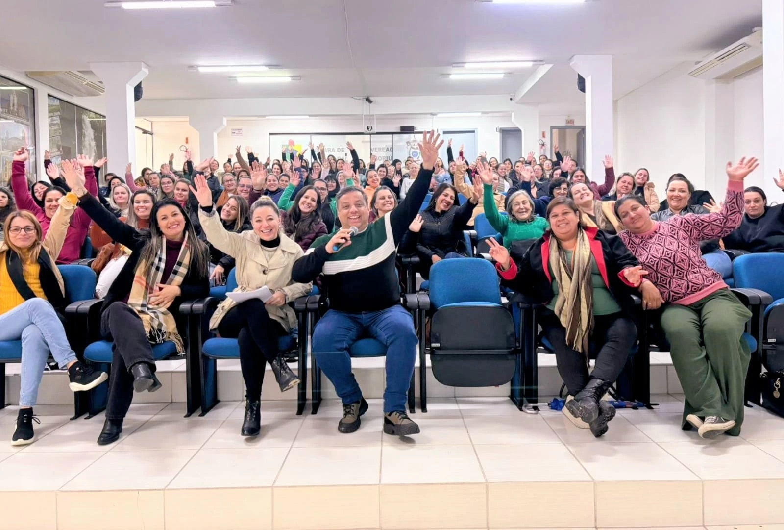 Rede Municipal de Camboriú mobiliza mais de 1.500 educadores em formação continuada