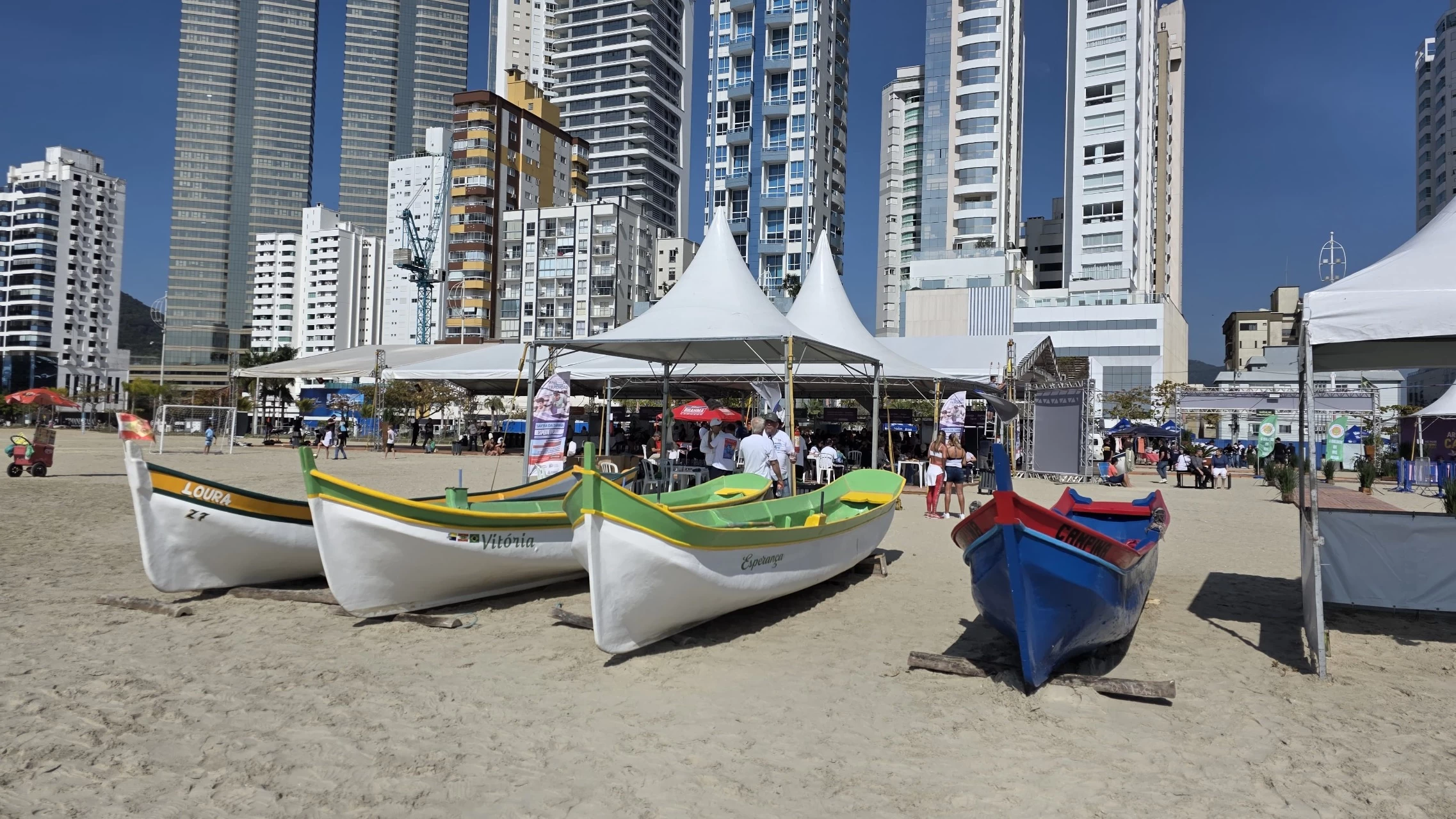 Sol e tradição marcam o primeiro dia do Arrancadão de Canoas em Balneário Camboriú