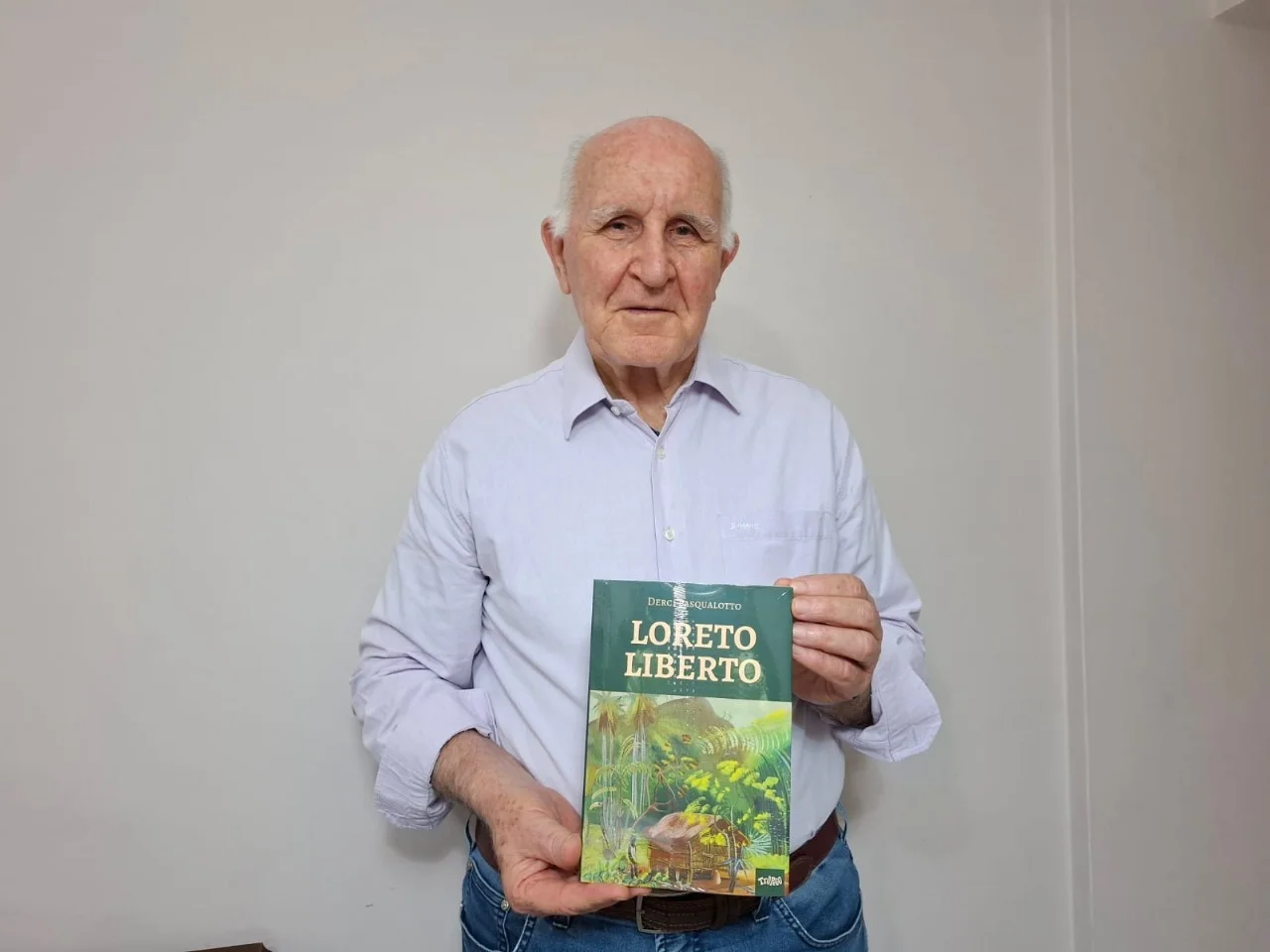 Aos 82 anos, Derci Pasqualotto lança primeiro livro em Florianópolis