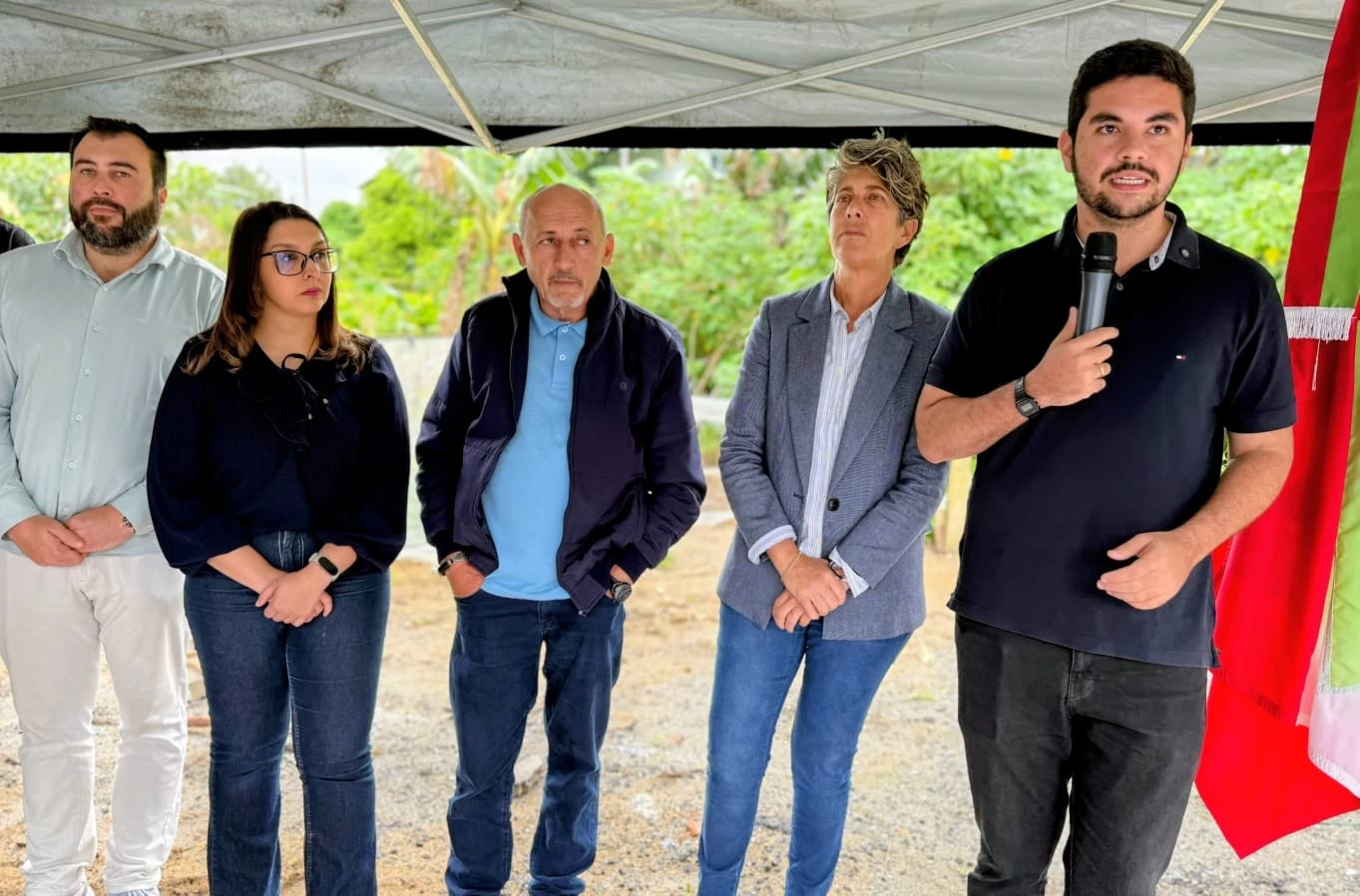 Camboriú entrega pavimentação da Rua Rio Pardo
