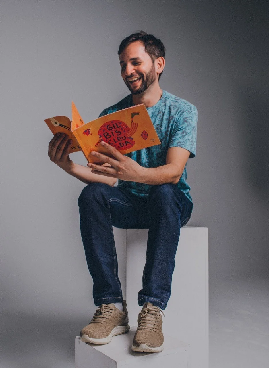 Livro de Balneário Camboriú recebe selo Altamente Recomendável da FNLIJ