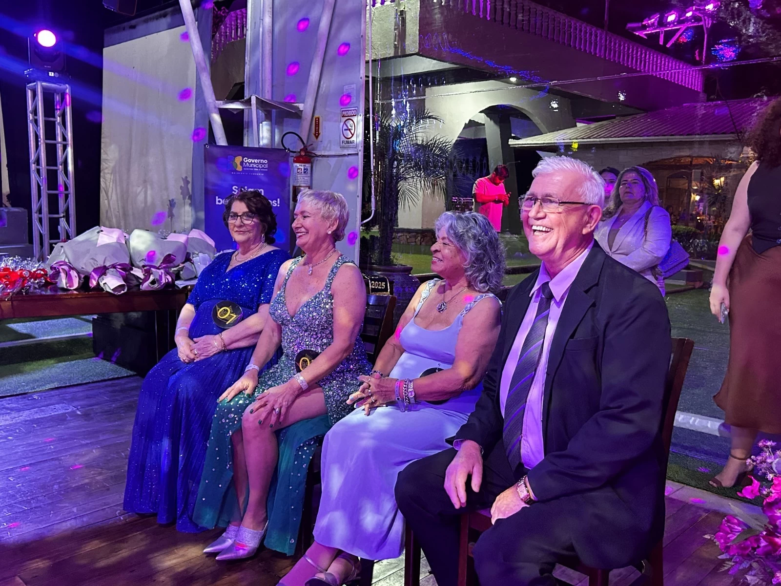 Nova realeza 60+ é escolhida em baile em Balneário Camboriú