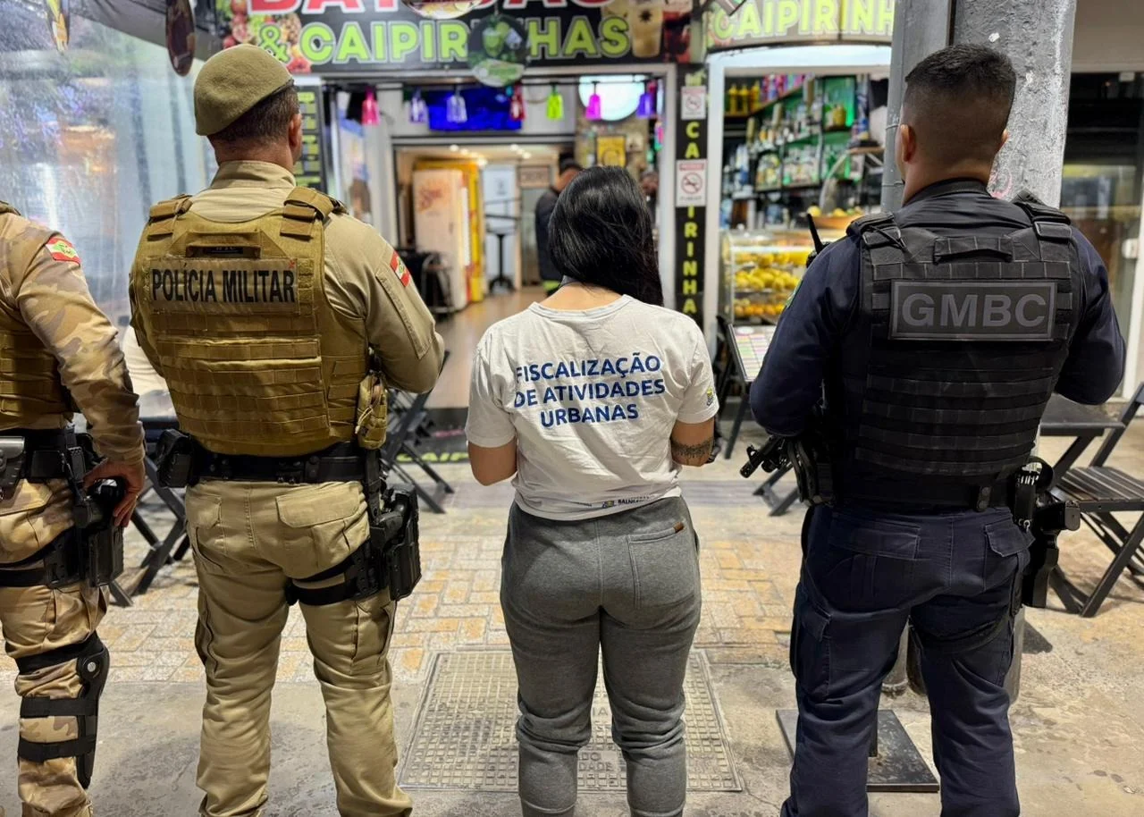 Prefeitura de BC reforça proibição de panfletagem no Calçadão da Central