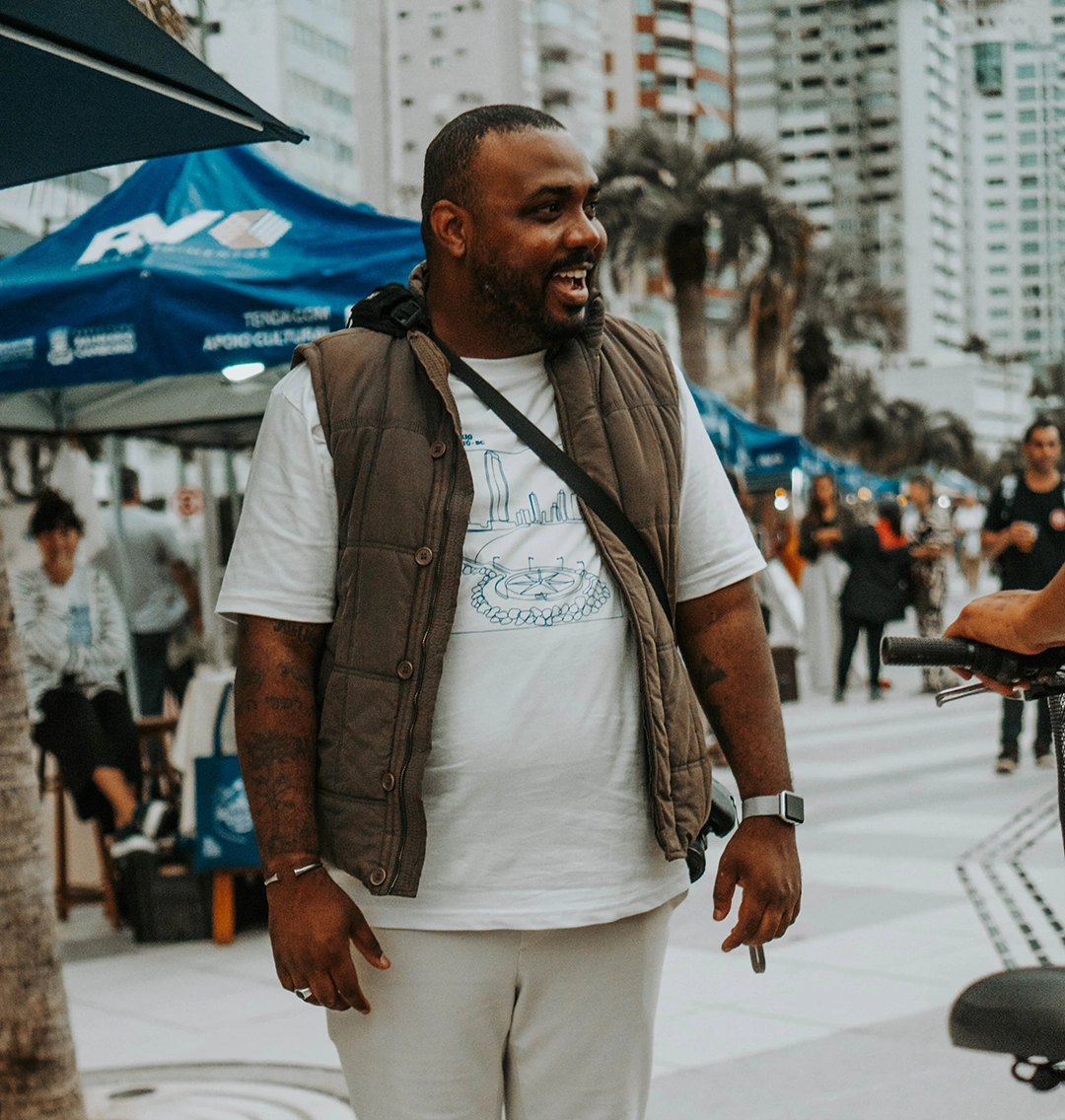 Chamado de “coronel da feira”, Ed Rocha Jr., diretor das feiras, rebate denúncia e dispara: “Deus me livre ser ausente”