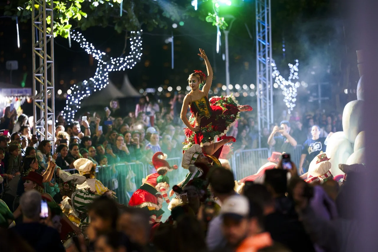 Vai ter desfile? Prefeitura decide no dia, conforme a previsão do tempo