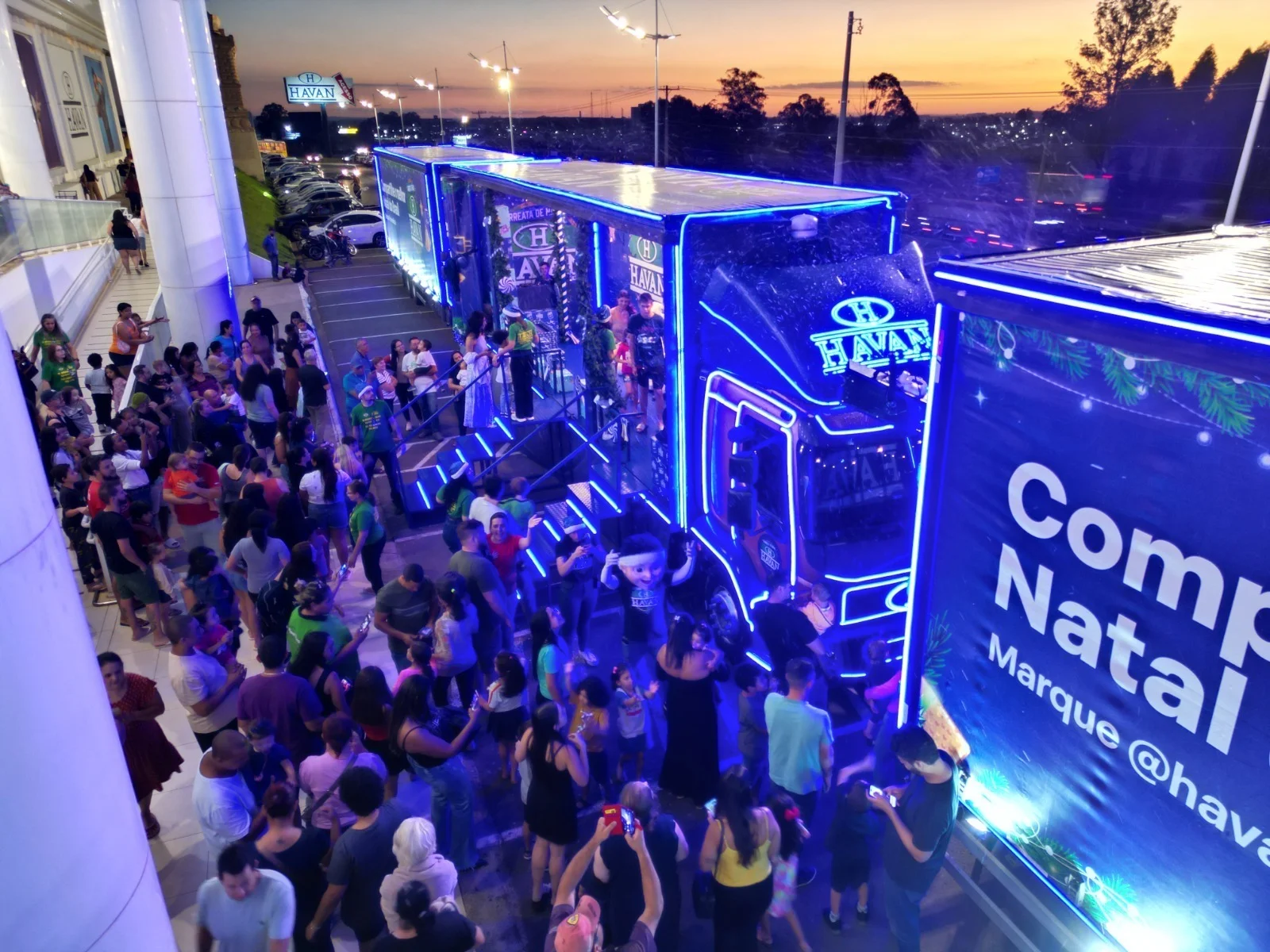 Desfile natalino da Havan promete encantar famílias em Balneário Camboriú