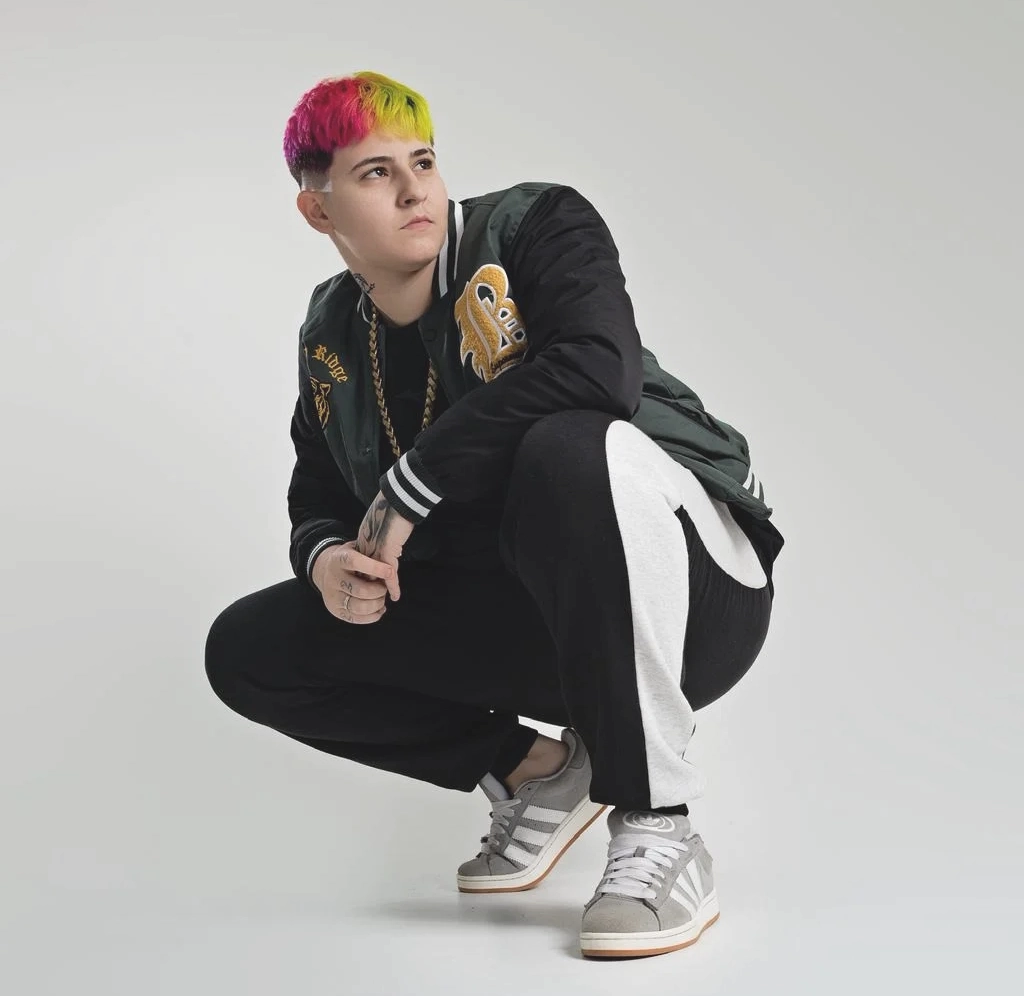 DJ Nanny fecha 2025 com mais de 400 shows e prêmio de Melhor DJ do Ano