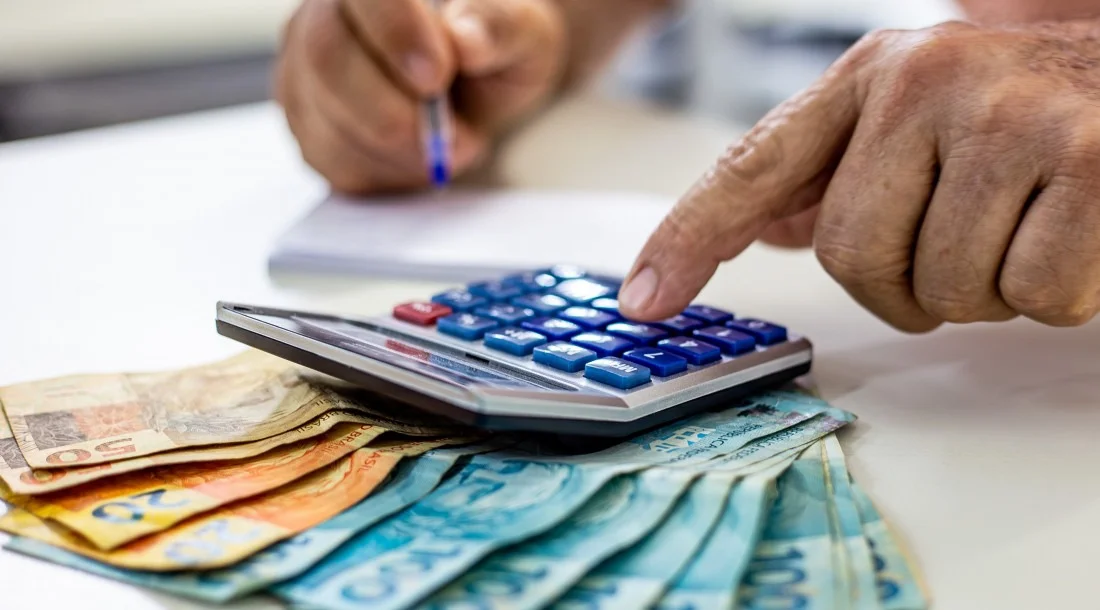 Reajuste salarial dos servidores é sancionado em Balneário Camboriú